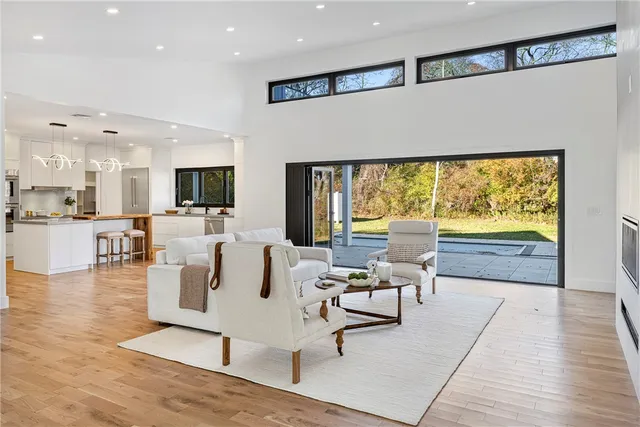 $3,395,000 | 19 Castle Road, Narragansett, RI 02882