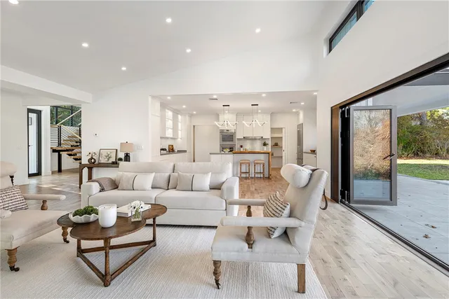 $3,395,000 | 19 Castle Road, Narragansett, RI 02882