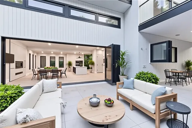 $3,395,000 | 19 Castle Road, Narragansett, RI 02882