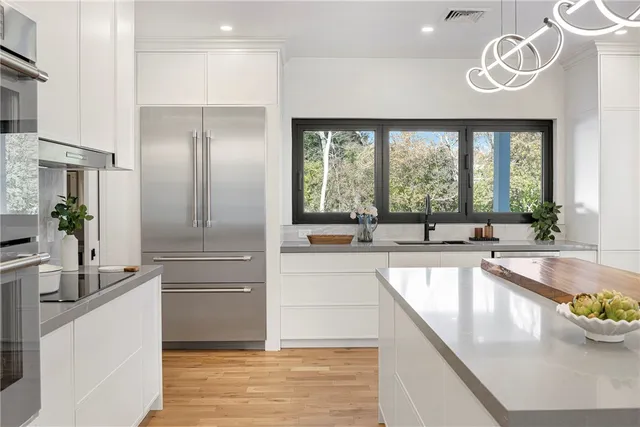 $3,395,000 | 19 Castle Road, Narragansett, RI 02882