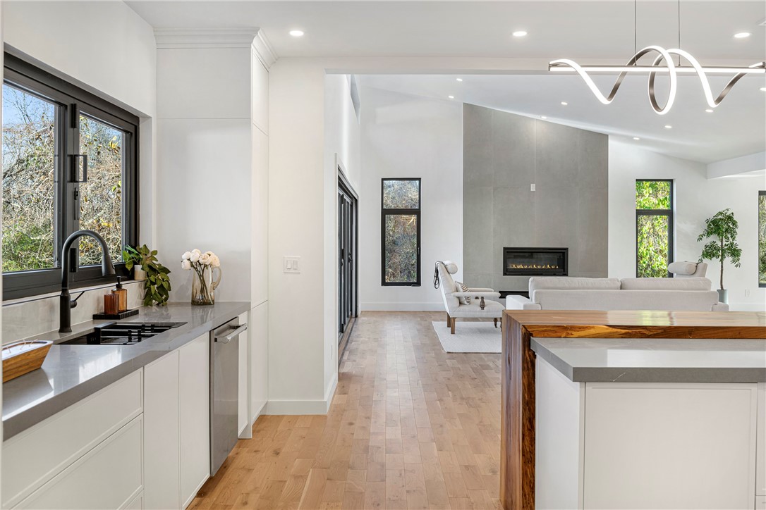 19 Castle Road Narragansett, RI 02882 - Photo 19 of 45