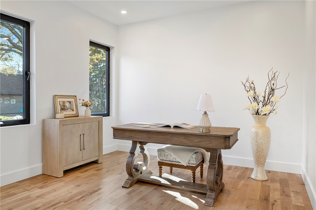 19 Castle Road Narragansett, RI 02882 - Photo 25 of 45 First Floor Office