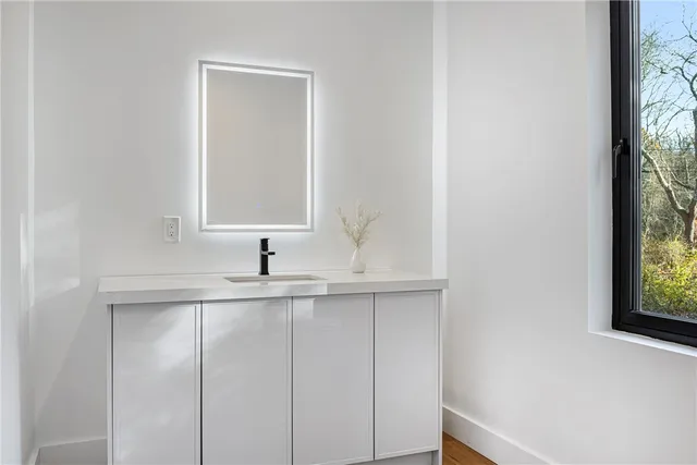 $3,395,000 | 19 Castle Road, Narragansett, RI 02882