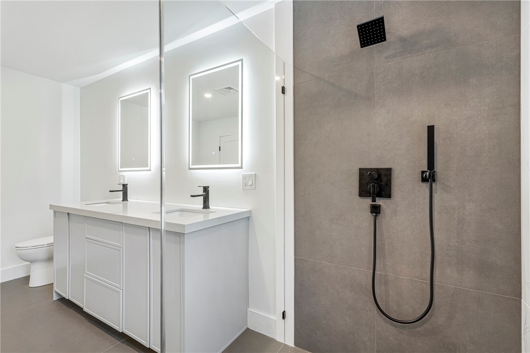 19 Castle Road Narragansett, RI 02882 - Photo 34 of 45 2nd Floor Primary Bath