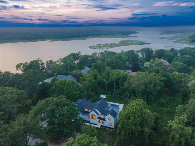 $3,395,000 | 19 Castle Road, Narragansett, RI 02882