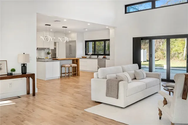 $3,395,000 | 19 Castle Road, Narragansett, RI 02882