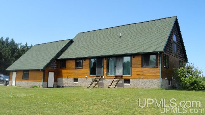 E10515 County Rd H-58 Munising, MI 49862 - Photo 2 of 30