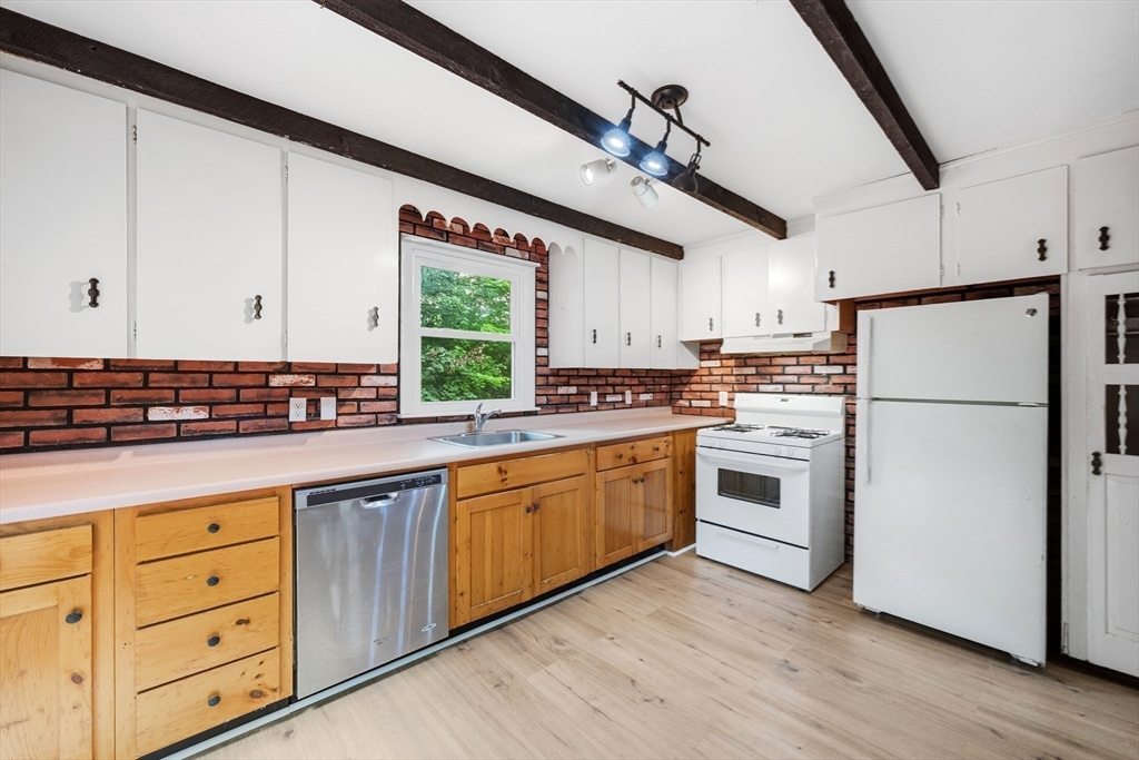 71 Warren Road Townsend, MA 01469 - Photo 16 of 34 Gallery Image 16