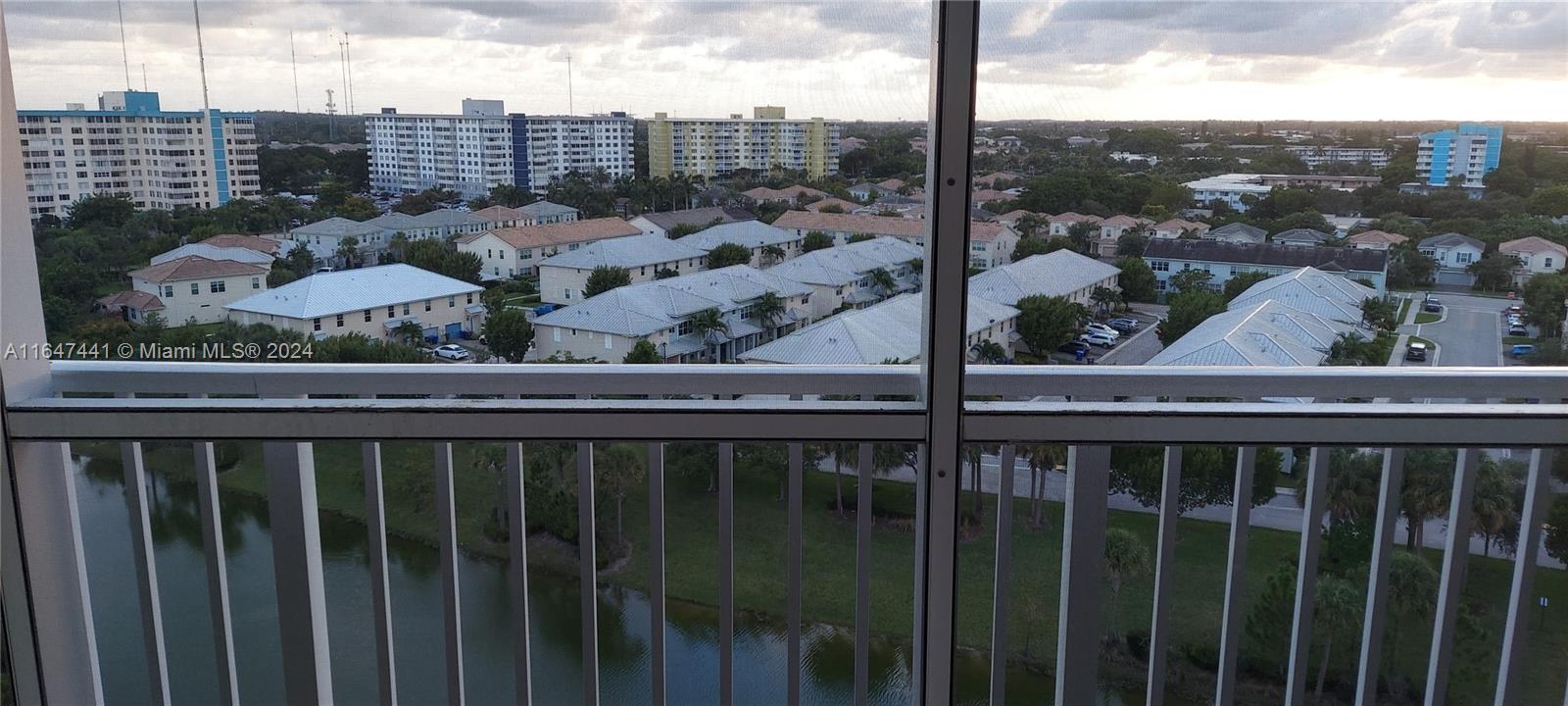 3850 Washington Street, Unit 1110 Hollywood, FL 33021 - Photo 8 of 29 a view of a balcony with city view
