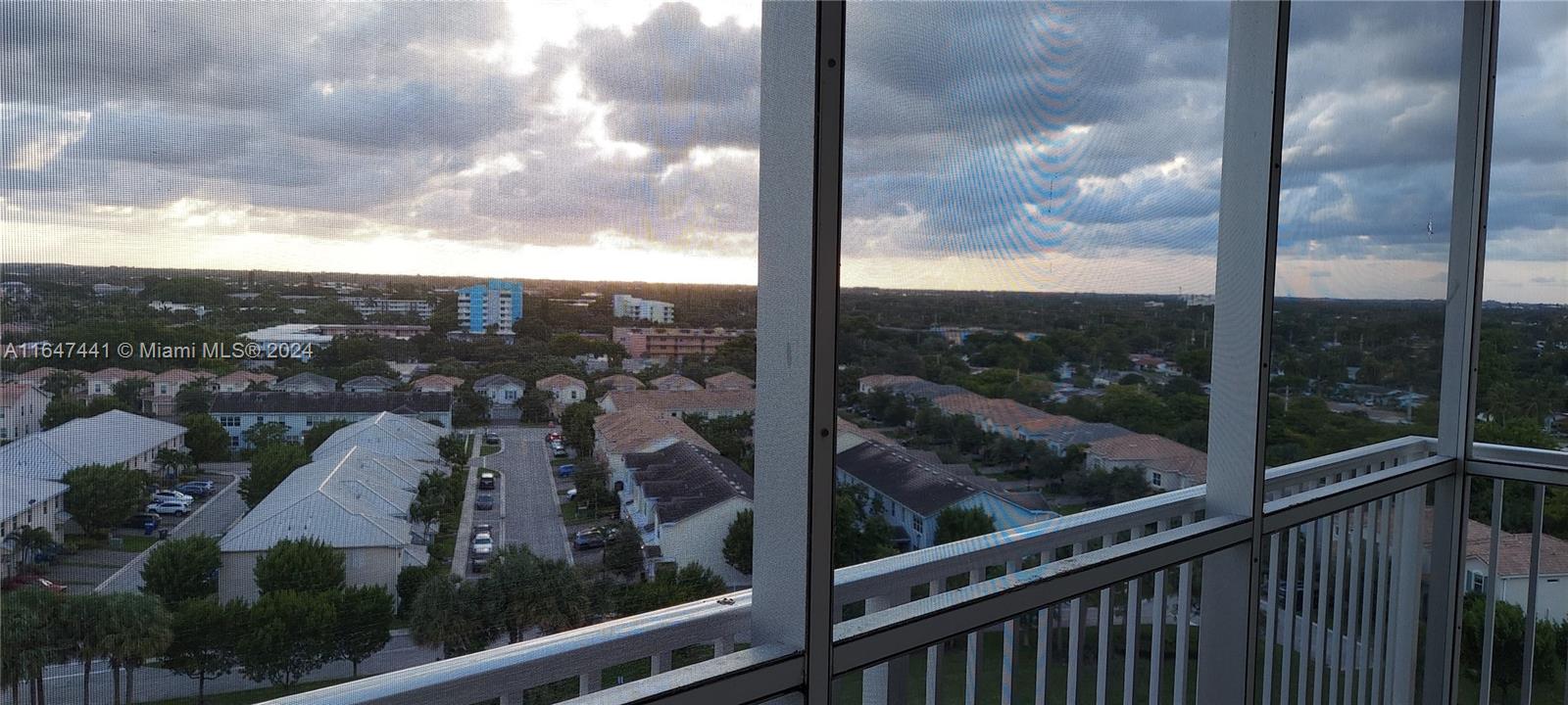 3850 Washington Street, Unit 1110 Hollywood, FL 33021 - Photo 10 of 29 a view of a city from a window