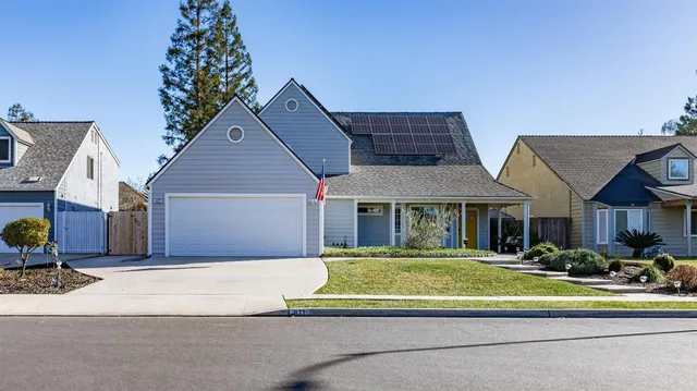 $525,000 | 877 North Chapel Hill Avenue, Clovis, CA 93611