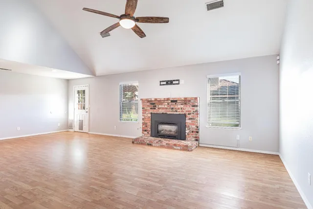 $525,000 | 877 North Chapel Hill Avenue, Clovis, CA 93611