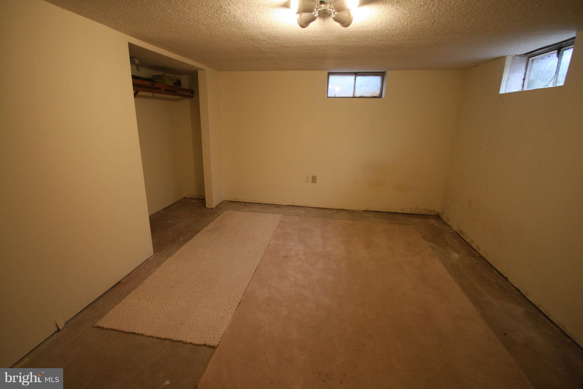 15007 Liberty Road Mount Airy, MD 21771 - Photo 22 of 27 Bedroom