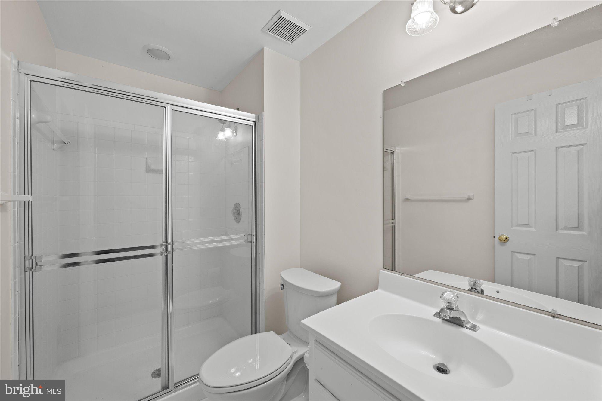 17017 Spates Hill Road Poolesville, MD 20837 - Photo 38 of 59 Lower level full bath