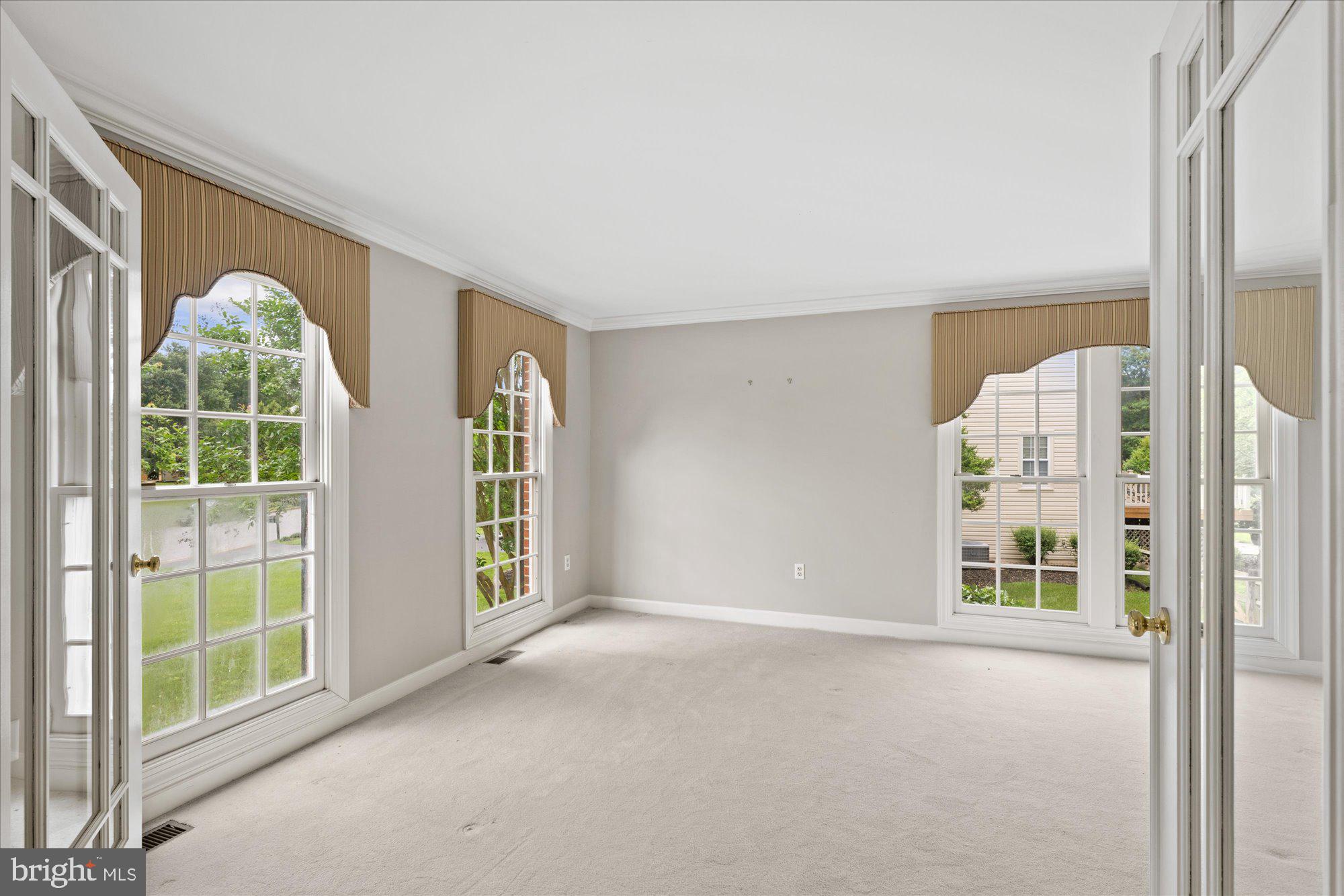 17017 Spates Hill Road Poolesville, MD 20837 - Photo 6 of 59 Formal living room