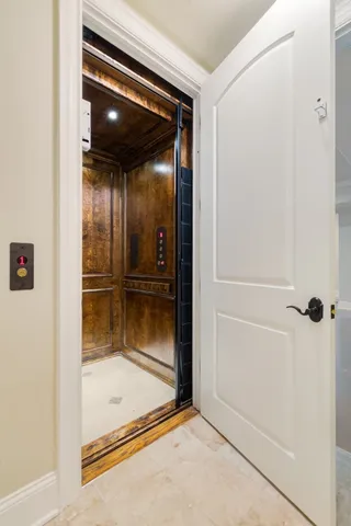 $5,300,000 | 340 White Swans Crossing, Brentwood, TN 37027