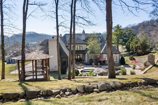 $5,300,000 | 340 White Swans Crossing, Brentwood, TN 37027