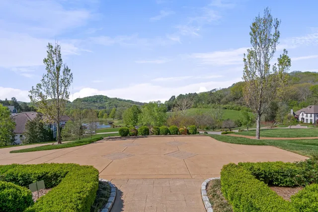 $5,300,000 | 340 White Swans Crossing, Brentwood, TN 37027