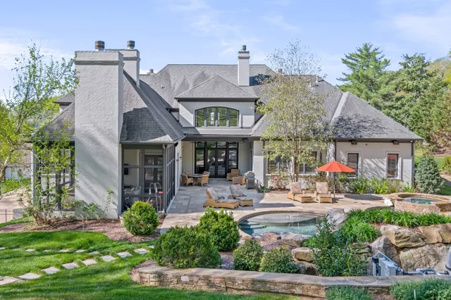 $5,300,000 | 340 White Swans Crossing, Brentwood, TN 37027