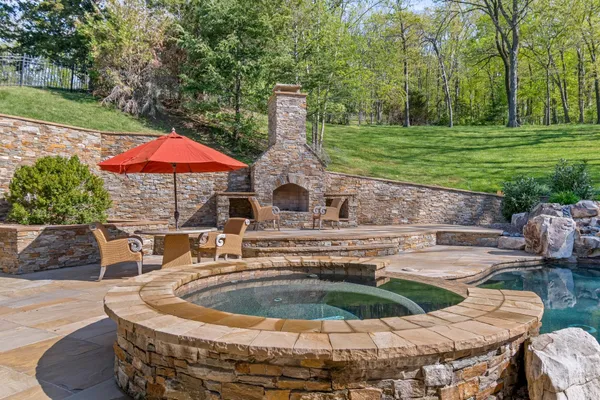 $5,300,000 | 340 White Swans Crossing, Brentwood, TN 37027