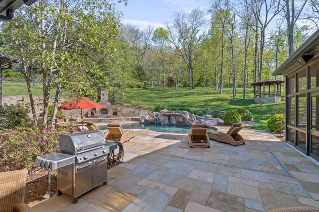 $5,300,000 | 340 White Swans Crossing, Brentwood, TN 37027
