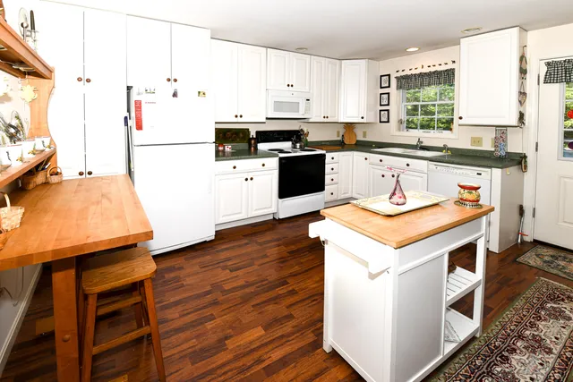 $379,000 | 27 Stonehedge Drive, Bridgton, ME 04009