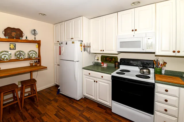 $379,000 | 27 Stonehedge Drive, Bridgton, ME 04009