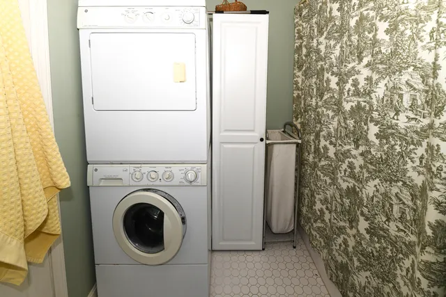 $379,000 | 27 Stonehedge Drive, Bridgton, ME 04009