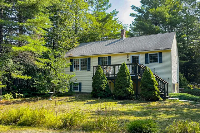 $379,000 | 27 Stonehedge Drive, Bridgton, ME 04009