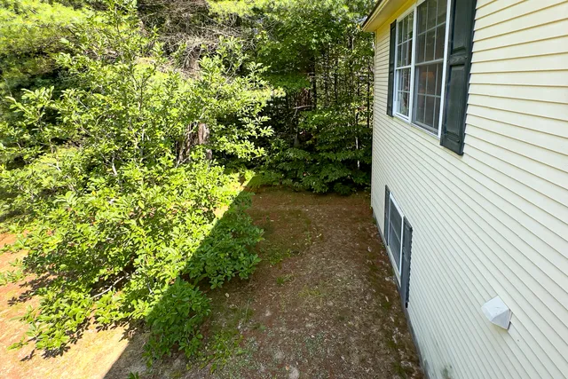 $379,000 | 27 Stonehedge Drive, Bridgton, ME 04009