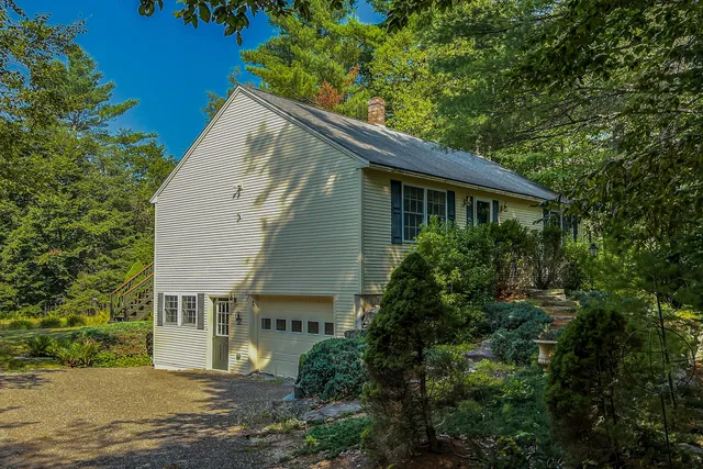 $379,000 | 27 Stonehedge Drive, Bridgton, ME 04009