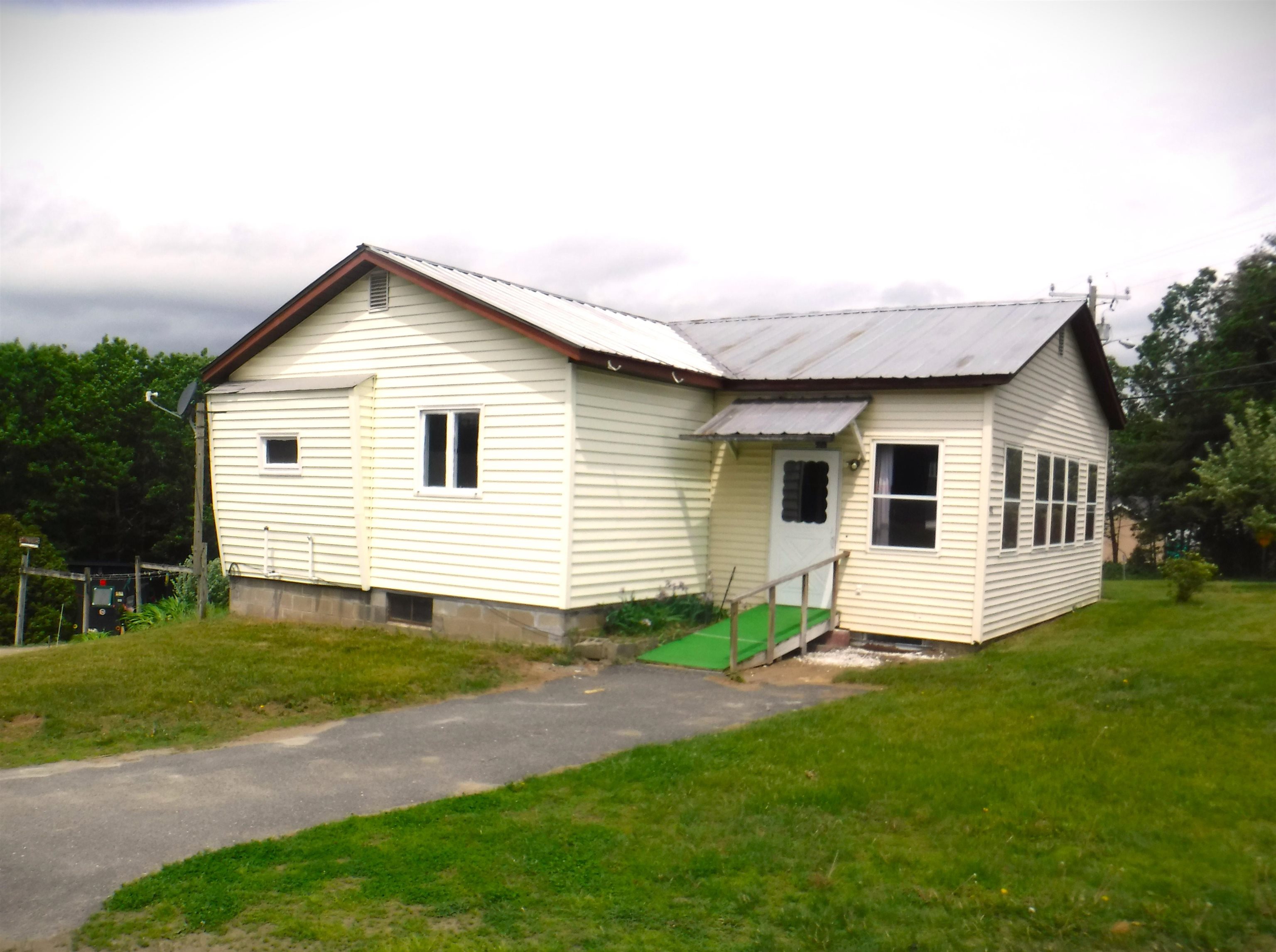962 Benton Road Haverhill, NH 03774 - Photo 3 of 18 Gallery Image 3