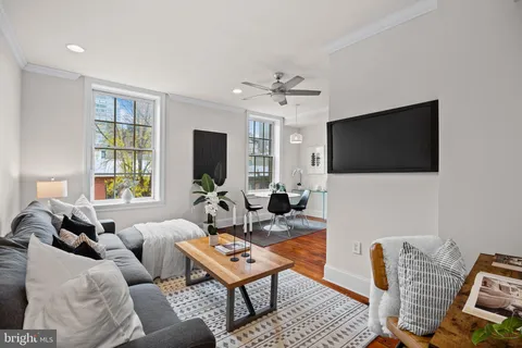 $325,000 | 1708 Pine Street, Unit 3F, Philadelphia, PA 19103