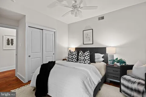 $325,000 | 1708 Pine Street, Unit 3F, Philadelphia, PA 19103