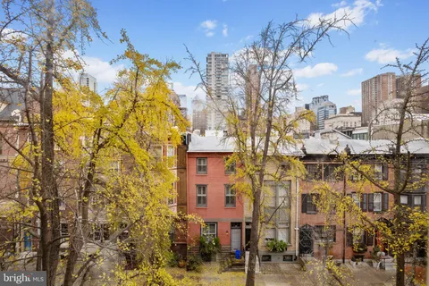 $325,000 | 1708 Pine Street, Unit 3F, Philadelphia, PA 19103