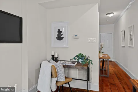 $325,000 | 1708 Pine Street, Unit 3F, Philadelphia, PA 19103