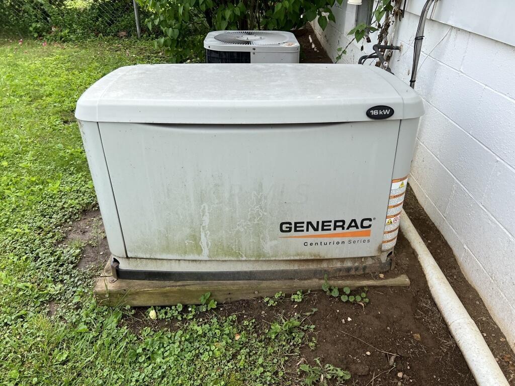 552 Barcher Road Columbus, OH 43207 - Photo 12 of 48 img_8735