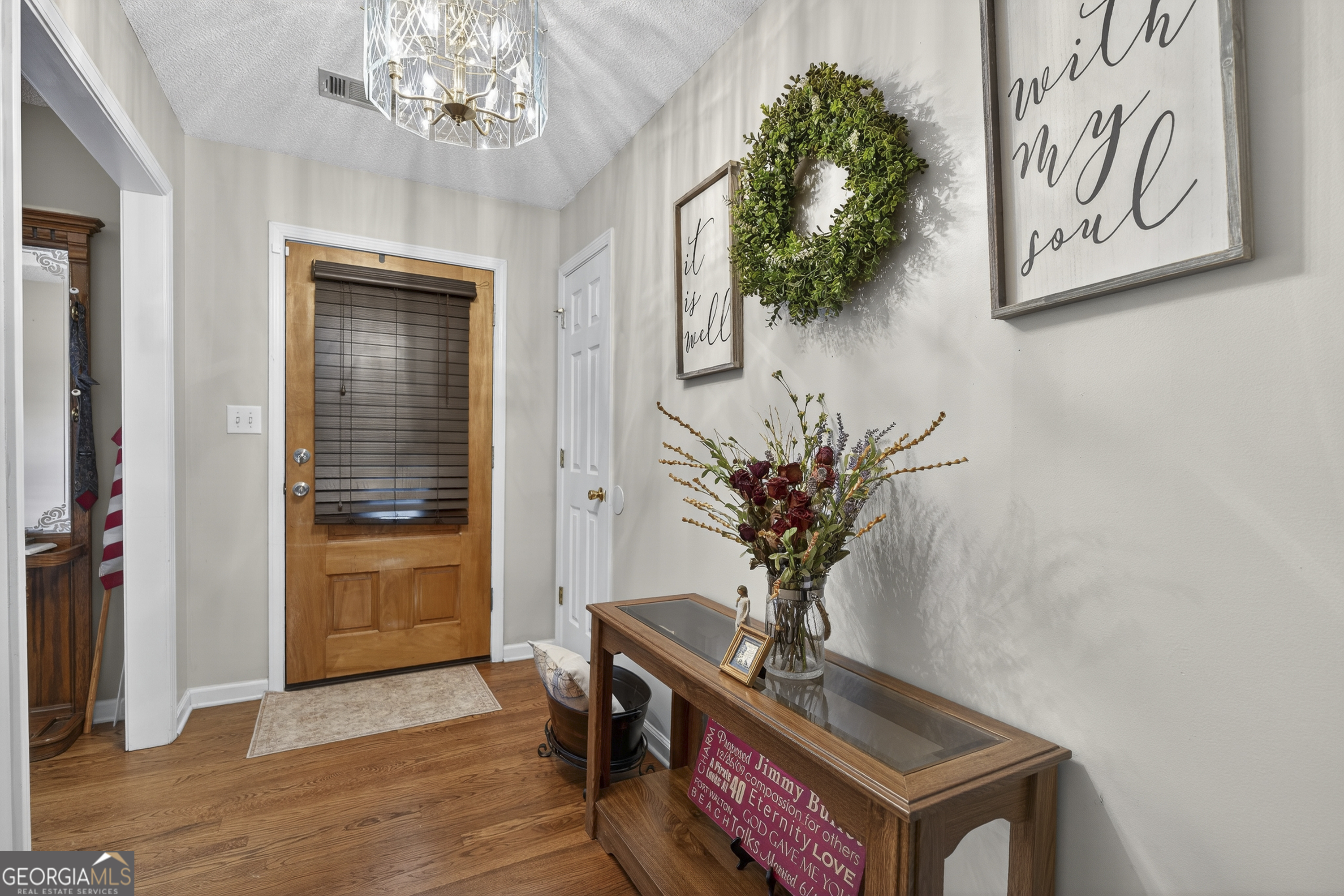 249 Southern Walk Circle Gray, GA 31032 - Photo 9 of 58 a view of a hallway with entryway