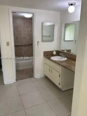 $3,000 | 1205 Mariposa Avenue, Unit 219, Coral Gables, FL 33146