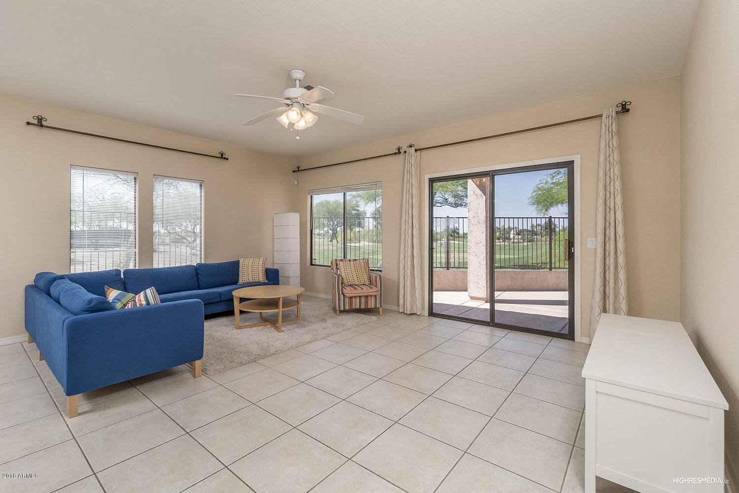 2840 East Fremont Road Phoenix, AZ 85042 - Photo 12 of 16 Great Room