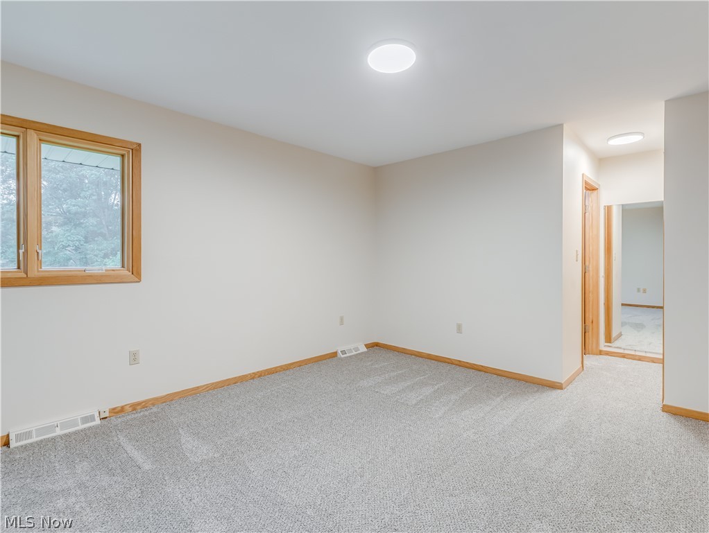 99 South Hametown Road Akron, OH 44321 - Photo 11 of 31