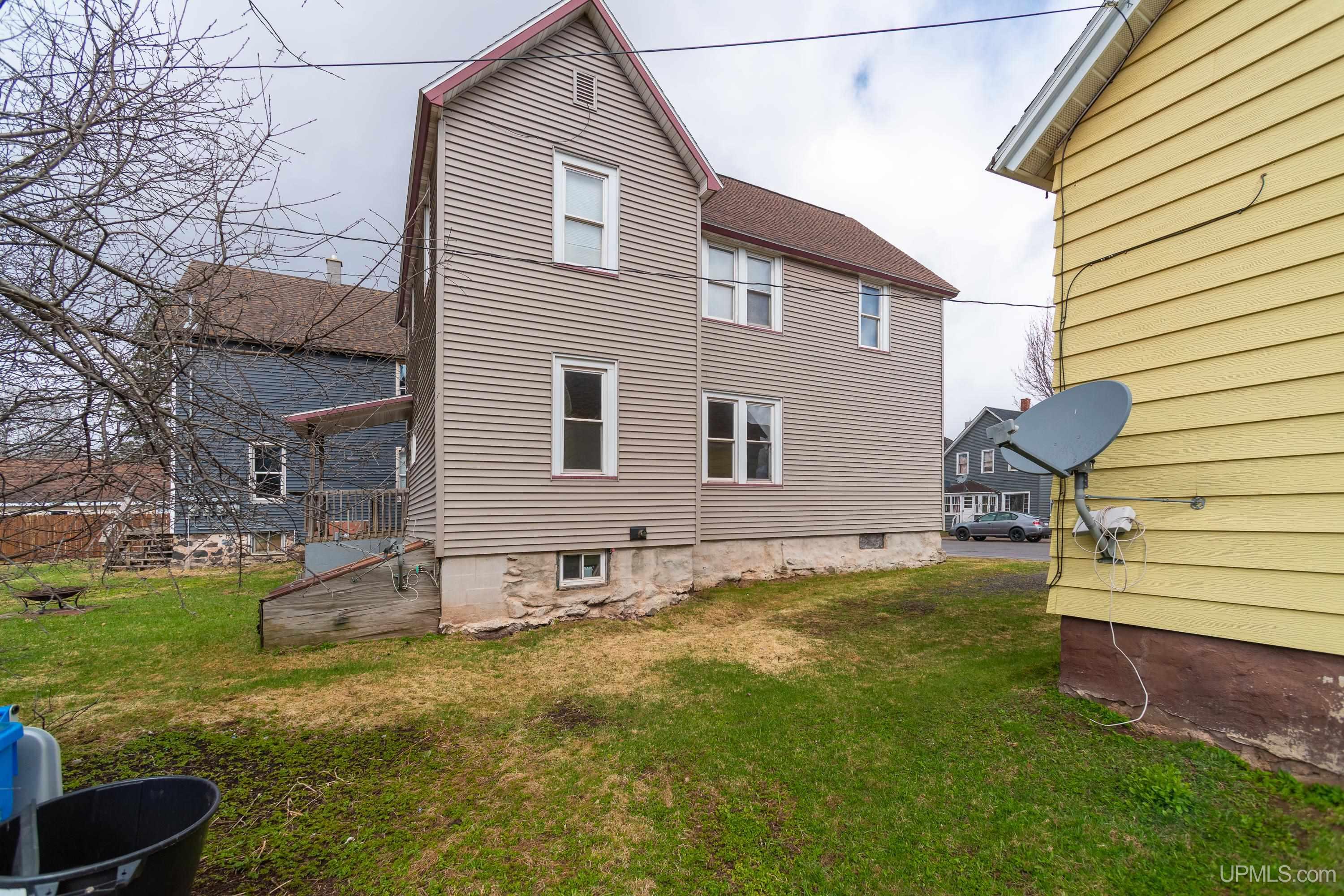 129 West Superior Street Ishpeming, MI 49849 - Photo 24 of 32