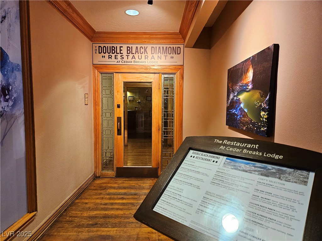 223 Hunter Ridge Drive, Unit 300 Brian Head, UT 84719 - Photo 31 of 48 Restaurant