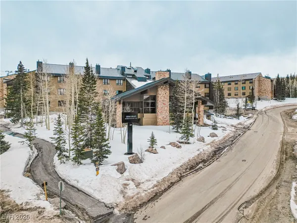 $260,000 | 223 Hunter Ridge Drive, Unit 300, Brian Head, UT 84719
