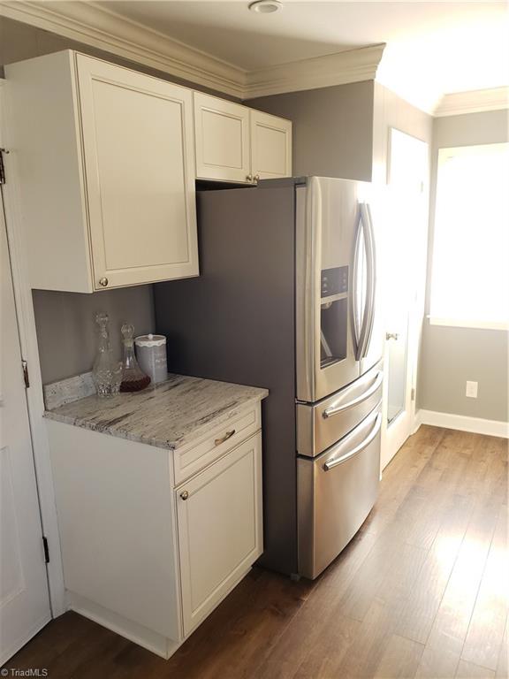 2204 Carolina Road Burlington, NC 27217 - Photo 4 of 36 Gallery Image 4