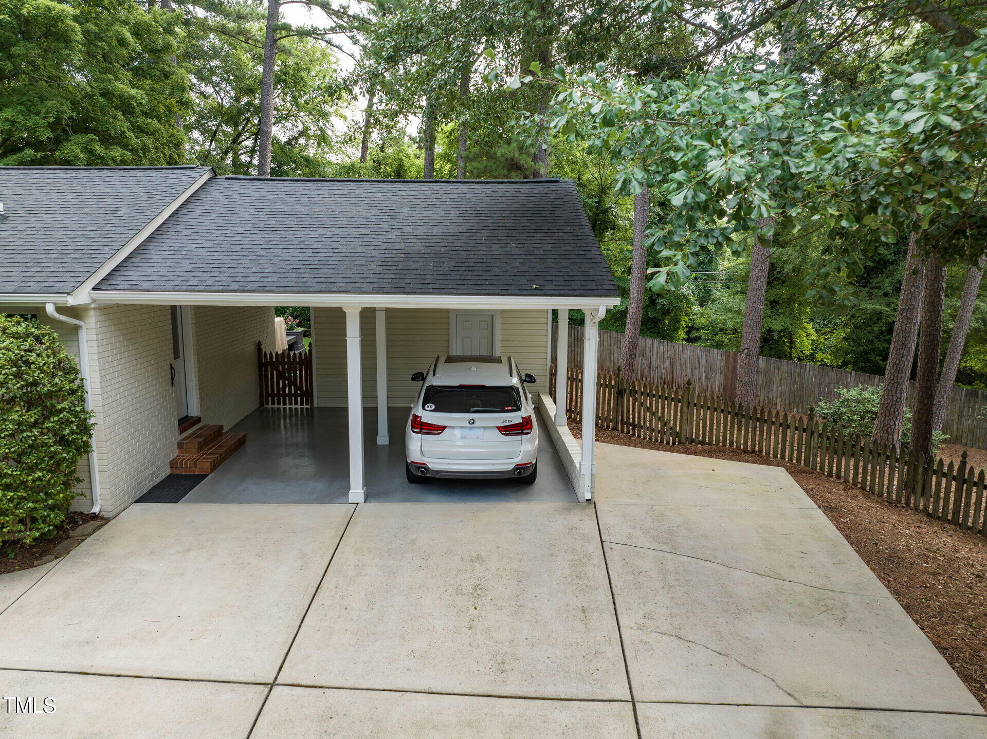 3510 Wordsworth Place Raleigh, NC 27609 - Photo 38 of 40 Ample parking options