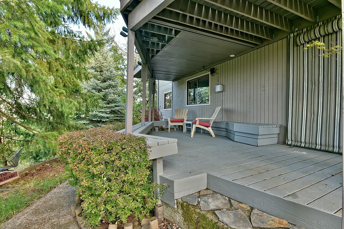 5233 Pioneer Road Medford, OR 97501 - Photo 9 of 32 Additional Photo