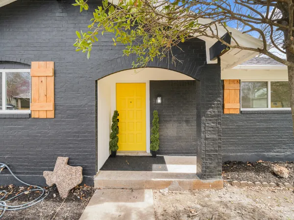 $419,999 | 8401 Staunton Drive, Austin, TX 78758