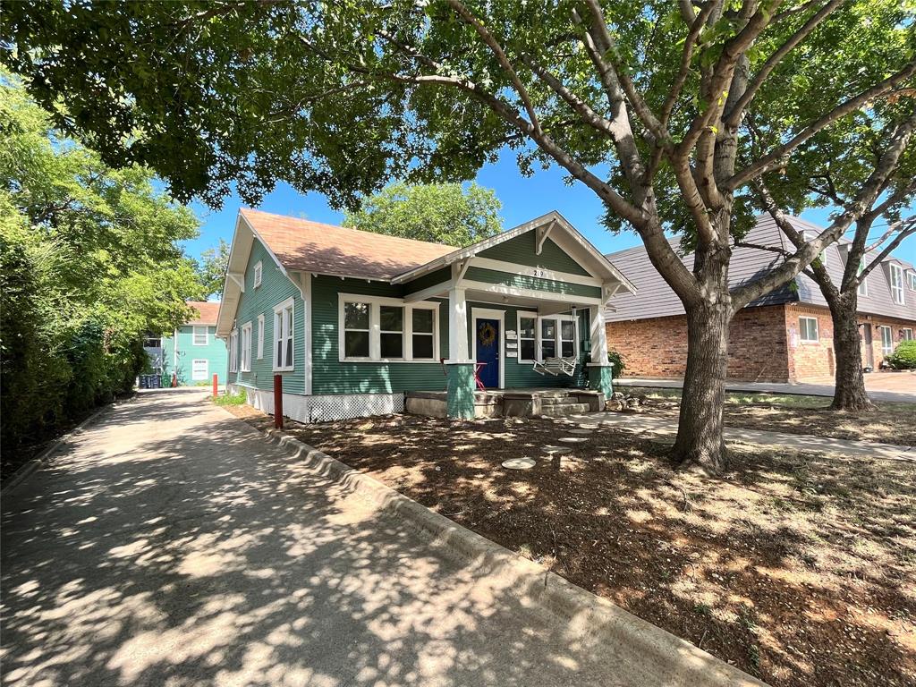 219 Bryan Street Denton, TX 76201 - Photo 1 of 14