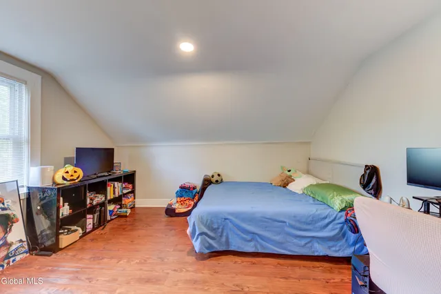 $275,000 | 39 Exchange Street, Colonie, NY 12205